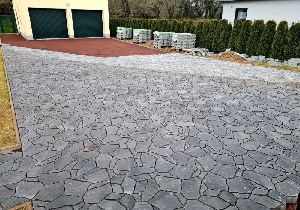 Steinboden Garageneinfahrt nachher